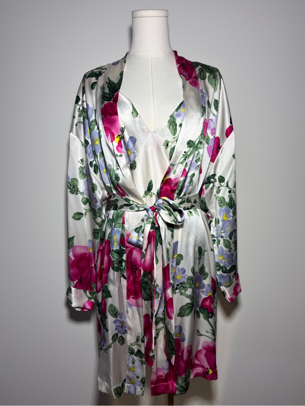 100% Silk Victoria’s Secret Vintage Rare Floral Peignoir Set 1990s